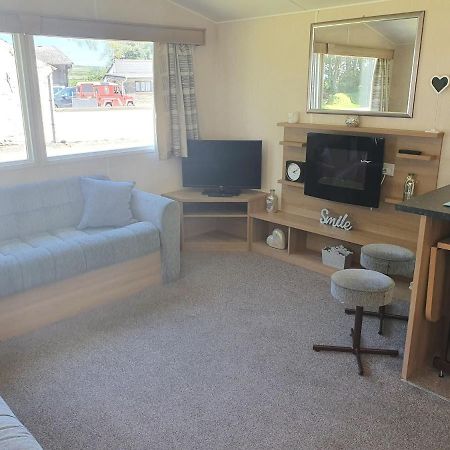 Blackmoor Farm - Caravan 3 Villa Ludchurch Dış mekan fotoğraf