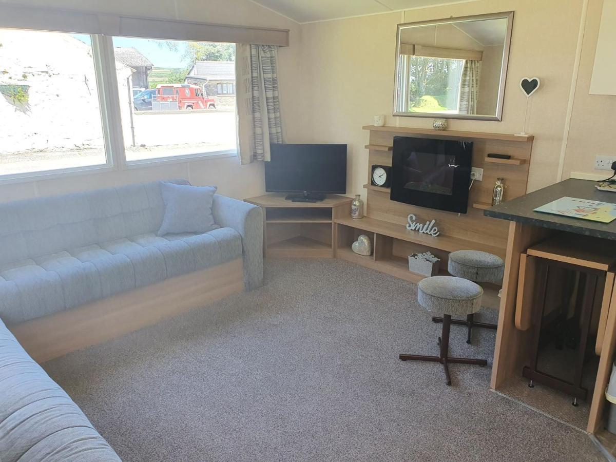 Blackmoor Farm - Caravan 3 Villa Ludchurch Dış mekan fotoğraf